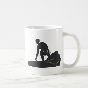 Taza de café gráfica de la persona que practica