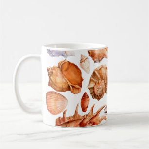 Taza De Café gran conjunto de conchas en un grupo aislado de bl