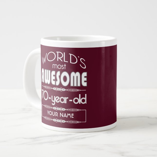 Taza De Café Grande 70.o Del cumpleaños de los mundos rojo oscuro (Izquierda)