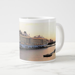 Taza De Café Grande Alba del puerto de Nassau con el barco de cruceros
