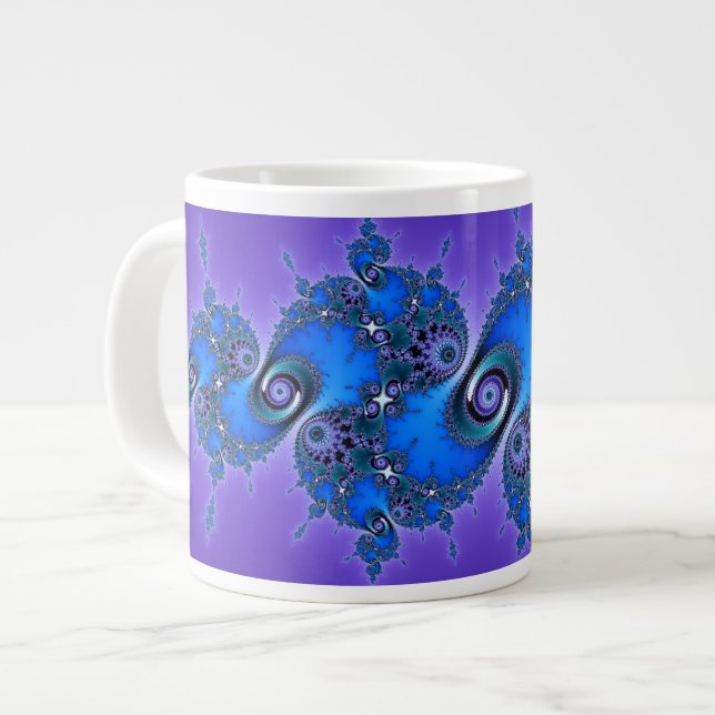 Taza De Café Grande Arabesque azul en la púrpura - fractal brillante (Izquierda)