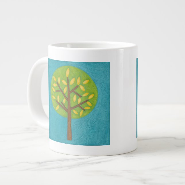 Taza De Café Grande Árbol verde con hojas amarillas de Chariklia Zarri (Izquierda)