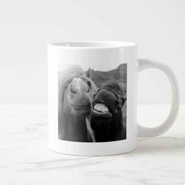 Taza De Café Grande Caballos sonrientes de las imágenes el | de Getty (Derecha)
