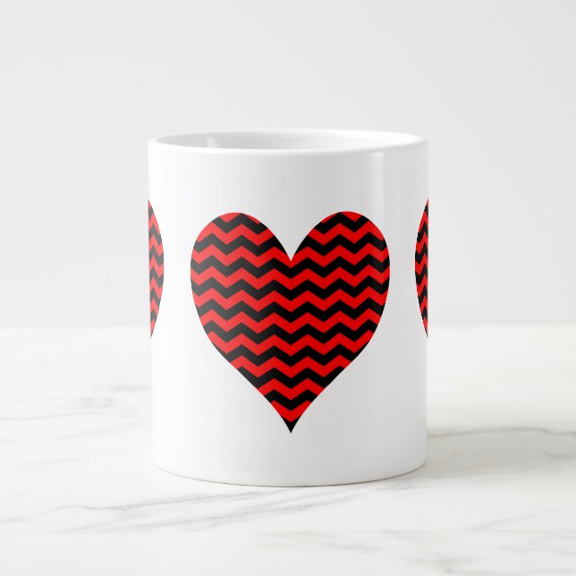 Taza De Café Grande Corazón de Chevron negro y rojo (Frente)