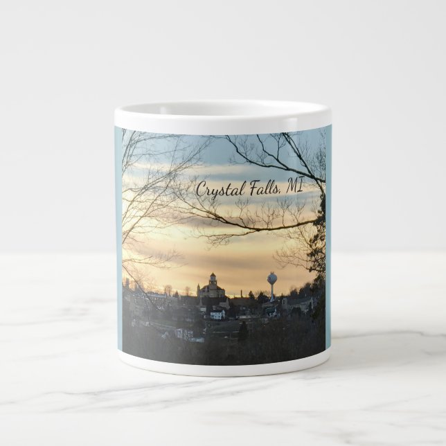 Taza De Café Grande Crystal Falls, MI Skyline Jumbo Mug (Frente)