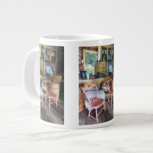 Taza De Café Grande Dos Sillas Rosa En La Tienda General