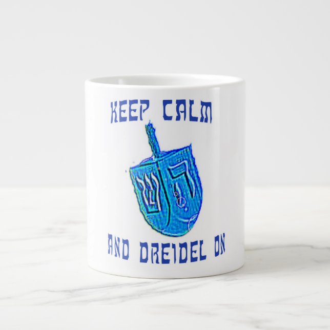 Taza De Café Grande Guarde la calma y Dreidel encendido (Frente)
