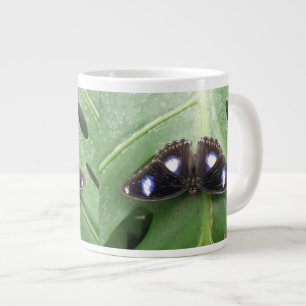 Taza De Café Grande Hermosa mariposa con mancha azul