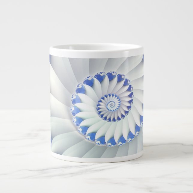 Taza De Café Grande Hermoso arte fractal azul y blanco de la concha de (Frente)