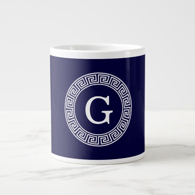 Taza De Café Grande Monograma inicial del marco de la llave griega azu (Frente)