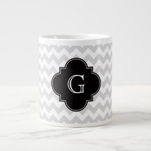Taza De Café Grande Monograma negro blanco gris claro de Chevron