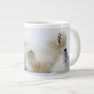 Taza De Café Grande Oso polar rodando en la nieve, Noruega