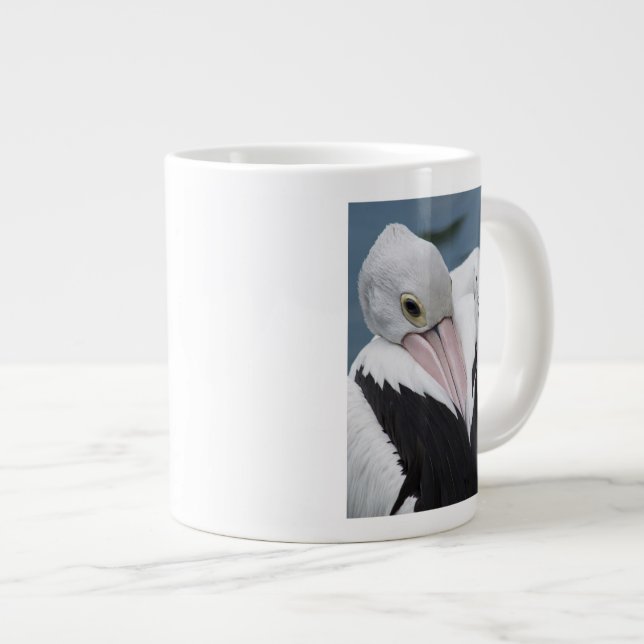 Taza De Café Grande Pelícano australiano primer plano (Derecha)
