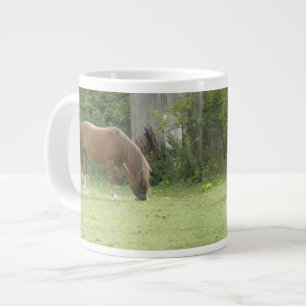 Taza De Café Grande Perro de manjeo de caballo marrón castaño