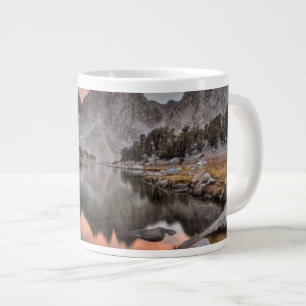 Taza De Café Grande Reflexiones de los pináculos de Kearsarge de la