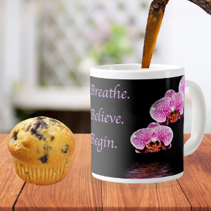 Taza De Café Grande Respira Cree Comienza Orquídeas Phalaenopsis Purpu