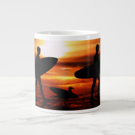 Taza De Café Grande Surfistas del atardecer