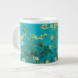 Taza De Café Grande Vincent Van Gogh Blossoming Almond Tree Floral Art<br><div class="desc">Vincent Van Gogh Blossoming Almond Tree Vintage Floral Art Blossoming Almond Tree es un cuadro de 1890 del artista holandés post-impresionista Vincent van Gogh. Almond Blossoms es un grupo de varios cuadros de 1888 y 1890 de Vincent van Gogh en Arles y Saint-Rémy, al sur de Francia, de almendros florecientes....</div>