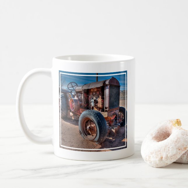 Taza De Café Granjas | Rusty Antique Tractor (Con donut)