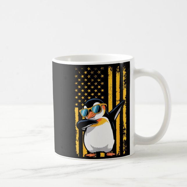 Taza De Café Graphic Penguin Retro American Flag Funny Penguin  (Derecha)