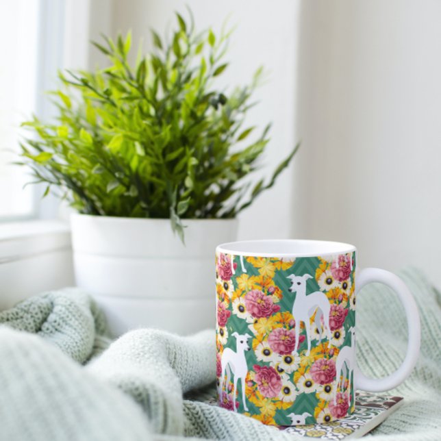 Taza De Café Greyhounds blanco italiano con flores (Subido por el creador)