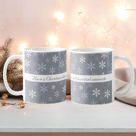 Taza De Café Gris y copos de nieve blancos personalizados