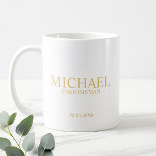 Taza De Café Groomsman clásico personalizado en blanco y oro