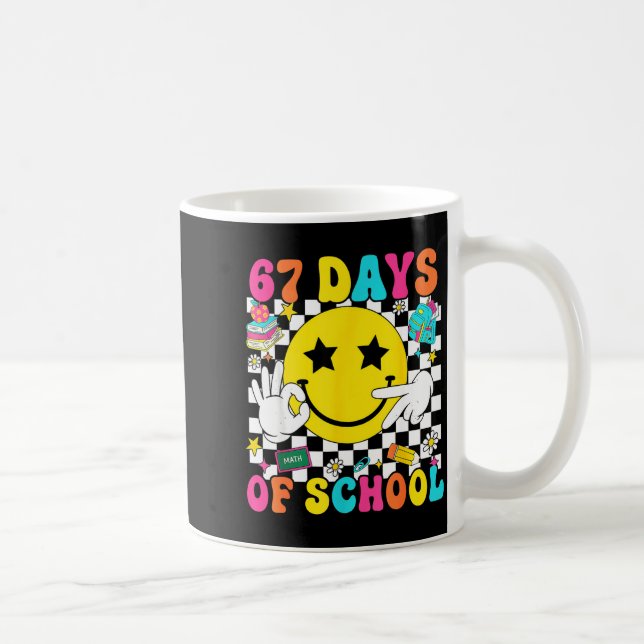 Taza De Café Groovy 67th Day Of School 67 Meme Teacher Boy Girl (Derecha)