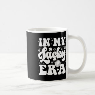 Taza De Café Groovy En Mi Era Afortunada Día De San Patricio Re
