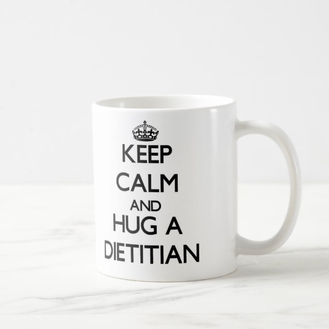 Taza De Café Guarde la calma y abrace a un dietético (Derecha)