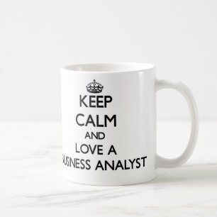 Taza De Café Guarde la calma y ame a un analista del negocio