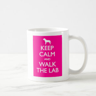 Taza De Café Guarde la calma y camine el Labrador