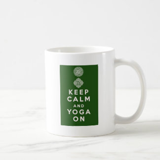 Taza De Café Guarde la calma y la yoga encendido