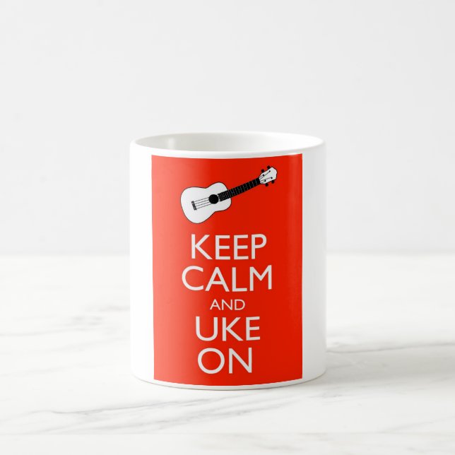 Taza De Café ¡Guarde la calma y Uke encendido! (Centro)