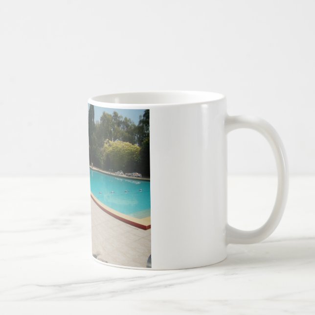 Taza De Café Guay Hakuna Matata Pool Side I love My Family.jpg (Derecha)
