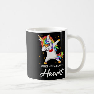 Taza De Café Guerrero En Un Corazón Menoscabado Que Azota A Uni