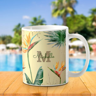 Taza De Café Guión de Monograma Floral de Palm Foliage Tropical