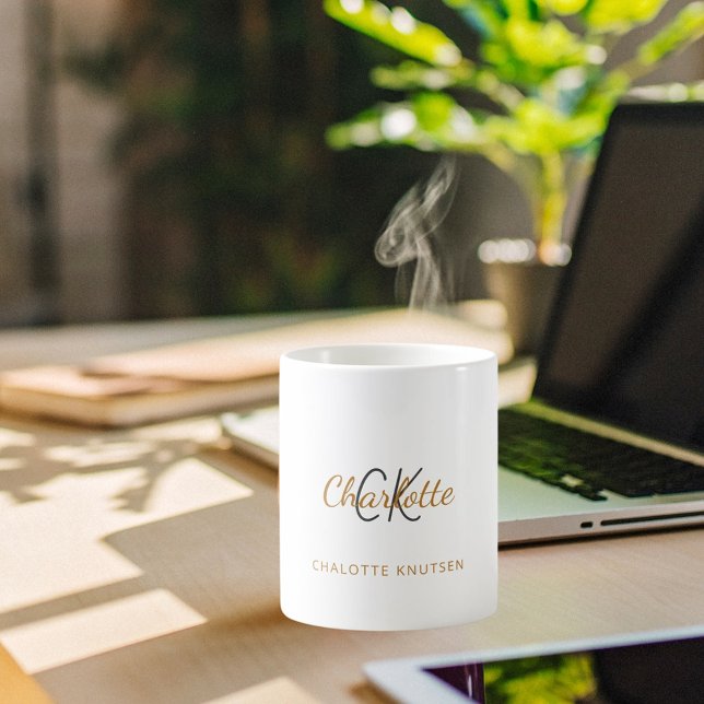 Taza De Café Guión de nombre de monograma elegante (Subido por el creador)