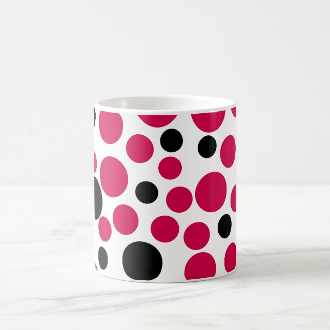 Taza De Café guisantes rojos negros retro sobre fondo blanco (Centro)