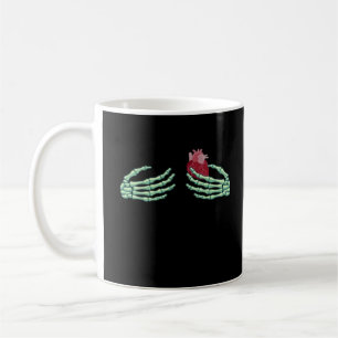 Taza De Café Halloween Skeleton Manos con el Clásico del Corazó