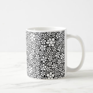 Taza De Café Hand Drawn Black and White Flower Pattern