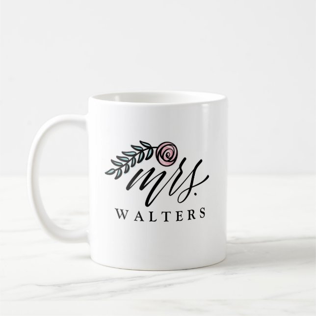 Taza De Café Hand Lettered Mrs Name (Izquierda)