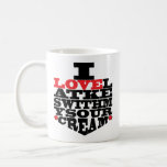 Taza De Café Hanukkah Mug "I love Latkes"<br><div class="desc">Mug Hanukkah roja, negra y blanca. "Me encantan los latkes con mi crema agria" Chanukah Mug. Personalice borrando "¡Feliz Chanukah, Bubbie! Amor, Amy y Jason", entonces elige tu estilo de fuente favorito, tamaño, color y frases para personalizar tu taza! Crea un simple regalo añadiendo algunas golosinas a la taza, envuélvala...</div>