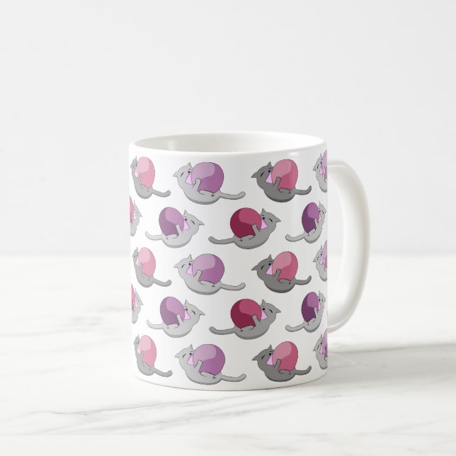Taza De Café Happy Cute Cats Playing with Balls Pattern (Anverso derecho)
