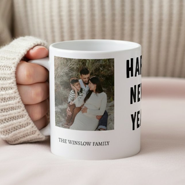 Taza De Café Happy New Year  Personalized Family Name Photo   (Subido por el creador)