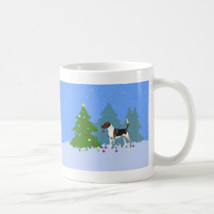 Taza De Café Harrier o Beagle decorando un árbol de Navidad