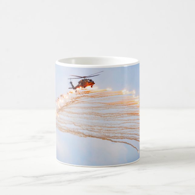 TAZA DE CAFÉ HAWK HH-60G PAVE (Centro)