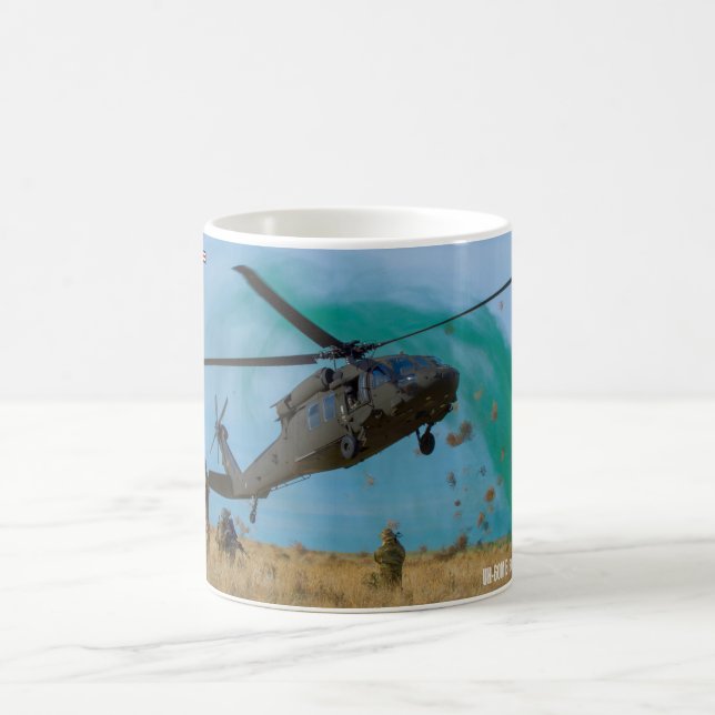 TAZA DE CAFÉ HAWK NEGRO UH-60M (Centro)