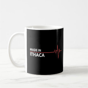 Taza De Café Hecho En Ithaca Nueva York Ciudad De Nacimiento Es