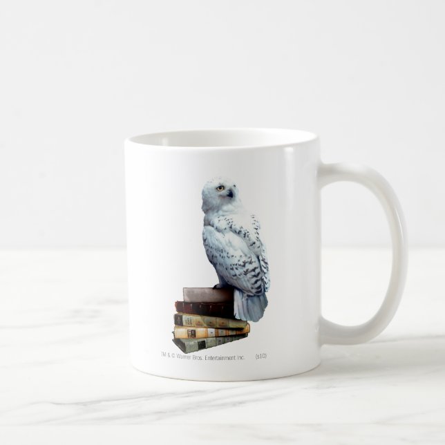 Taza De Café Hedwig sobre libros (Derecha)